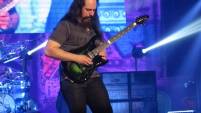 8 Dream Theater live